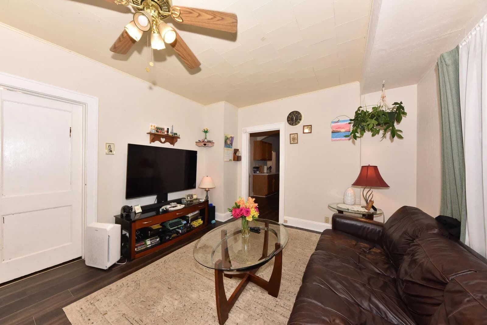 Photo 5 of 2244 55th St
