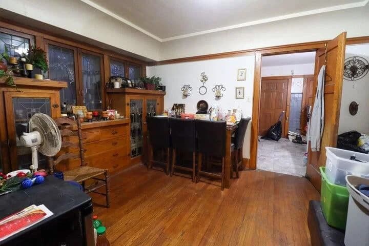 Photo 4 of 3225 39th St