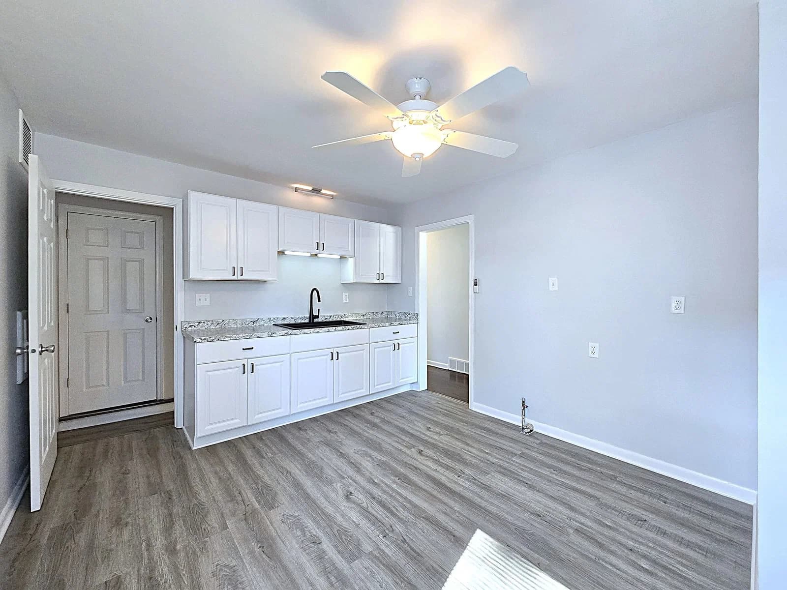 Photo 4 of 4353 42nd Pl