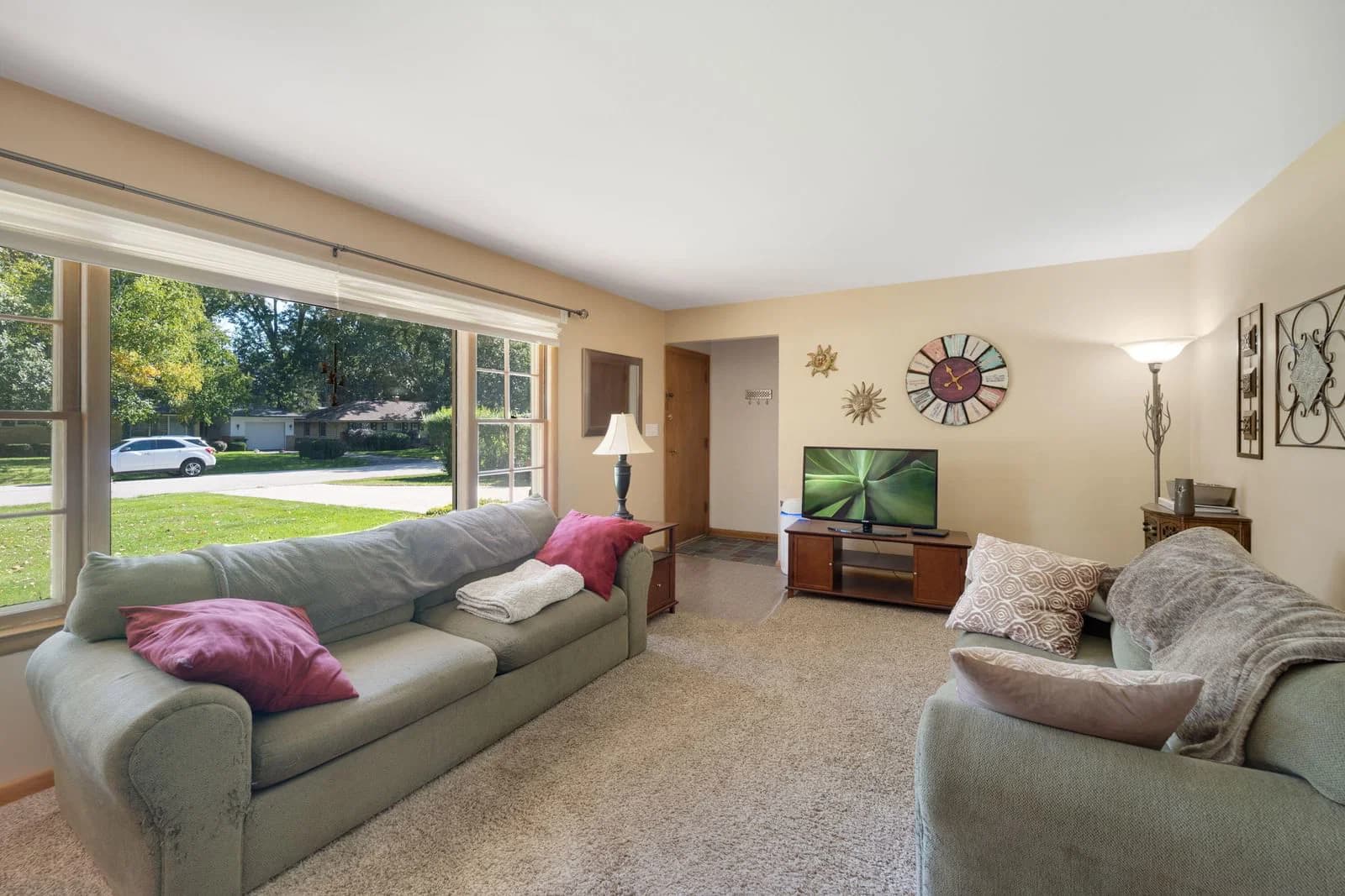 Photo 4 of 5937 Sidney Pl
