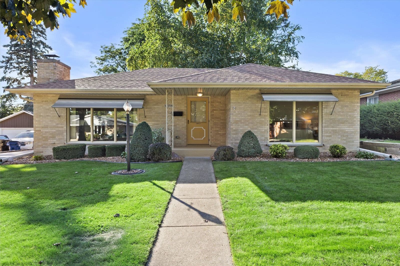 800 Echo Ln