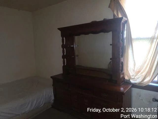 Photo 4 of 654 Wisconsin St