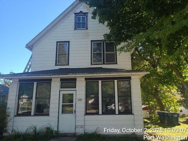 654 Wisconsin St