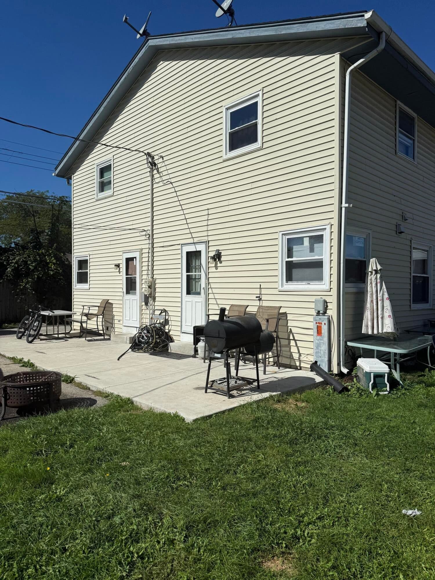 731 -733 Monticello Dr