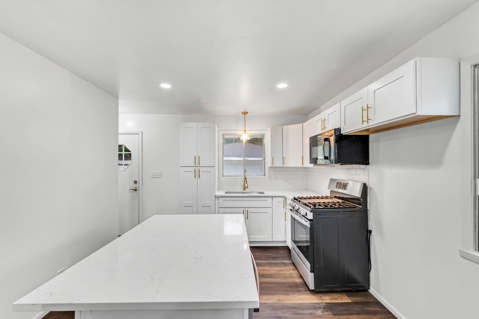 Photo 5 of 8254 106th St