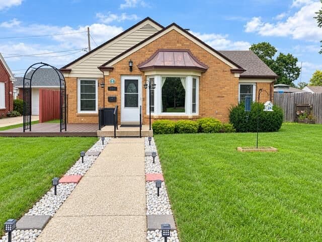 700 Kingston Ave