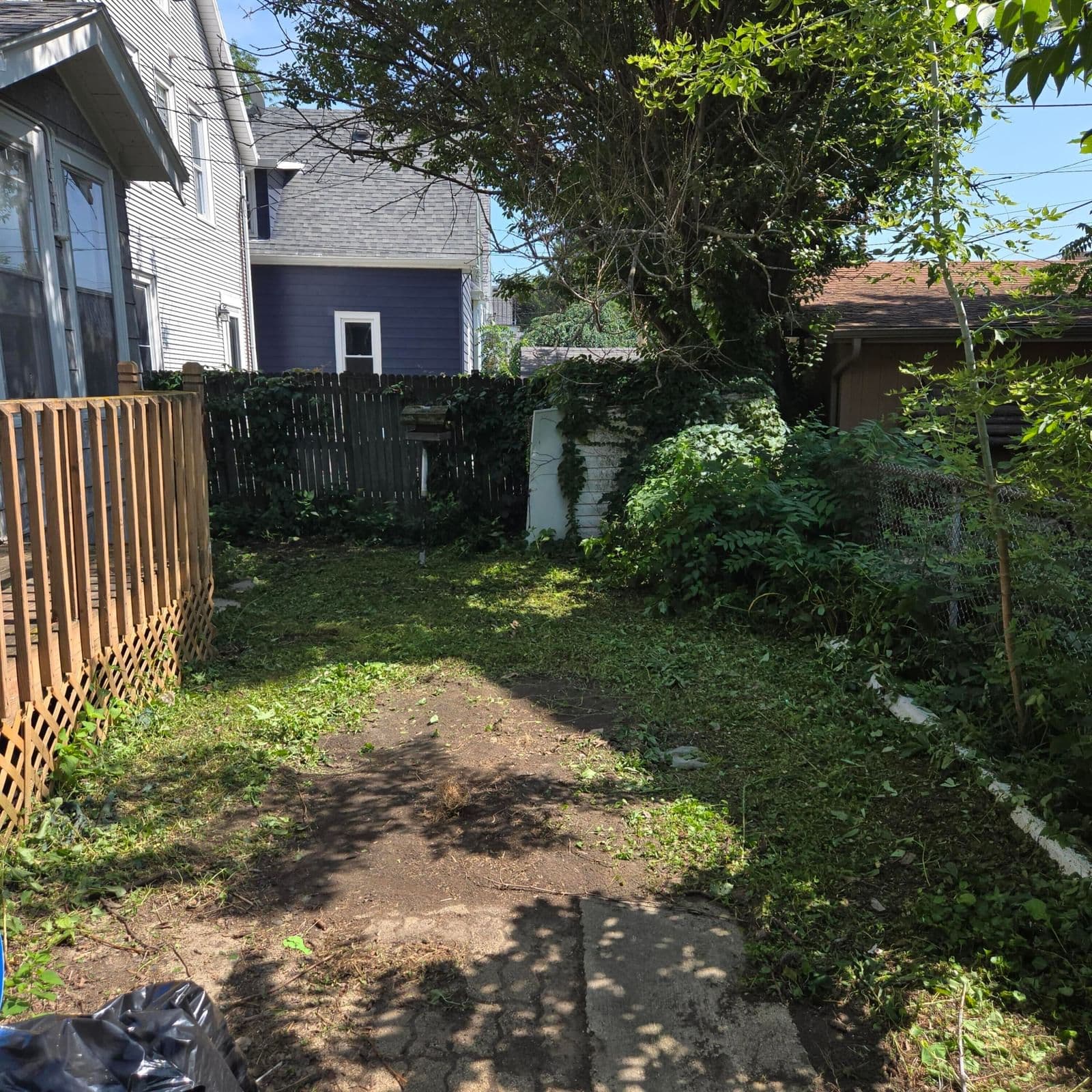 Photo 3 of 2833 Wentworth Ave