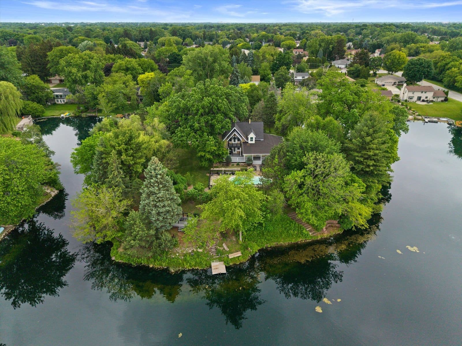 3609 Waterbury Ln