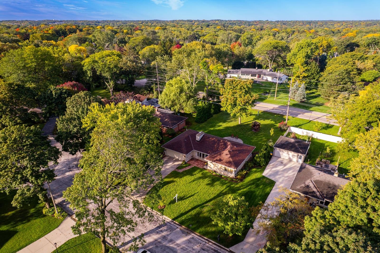 2127 Crestview Ct