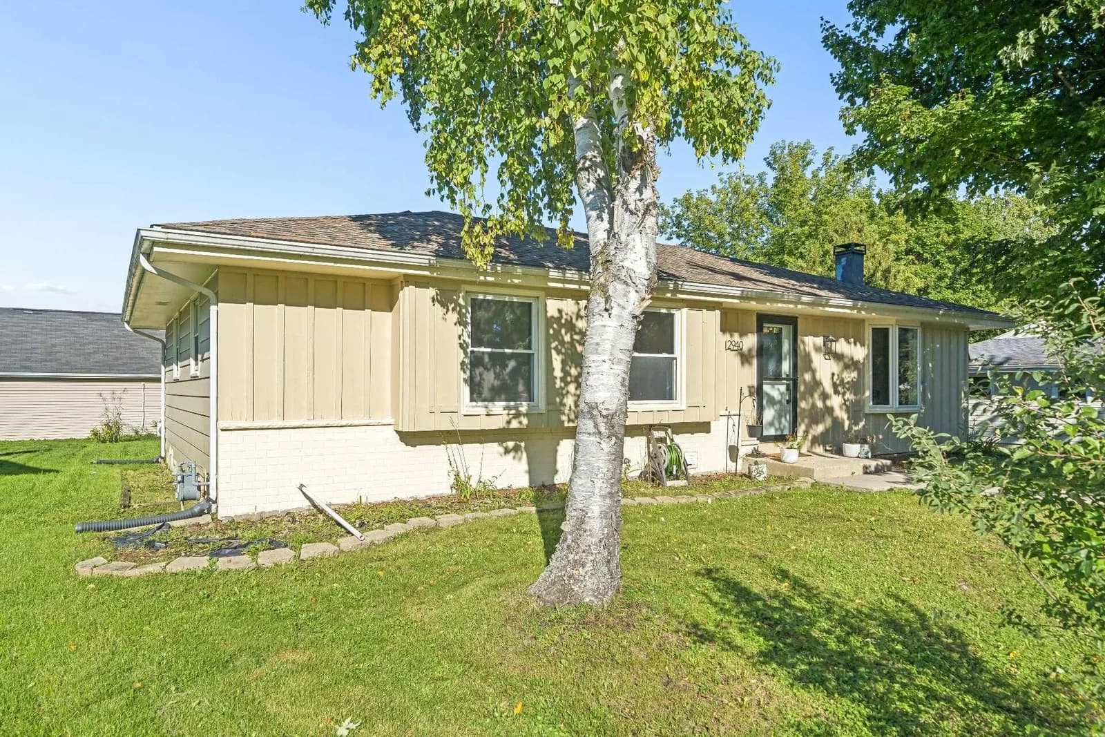2940 Lake Vista Ct