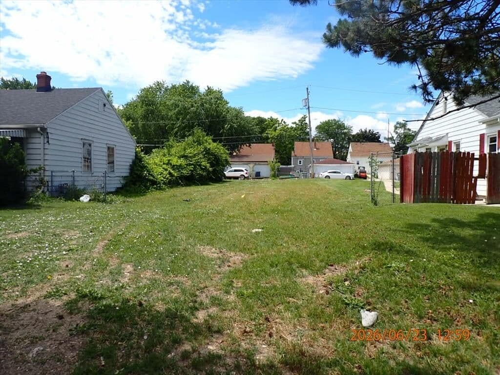5259 Teutonia Ave