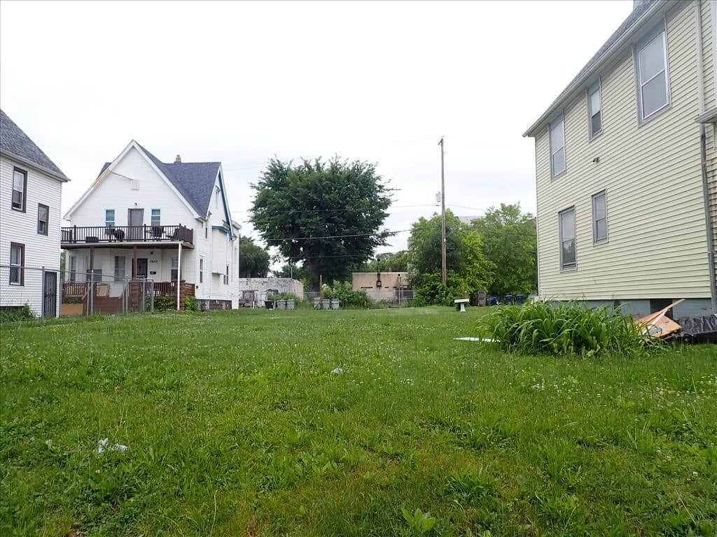 2618 Medford Ave
