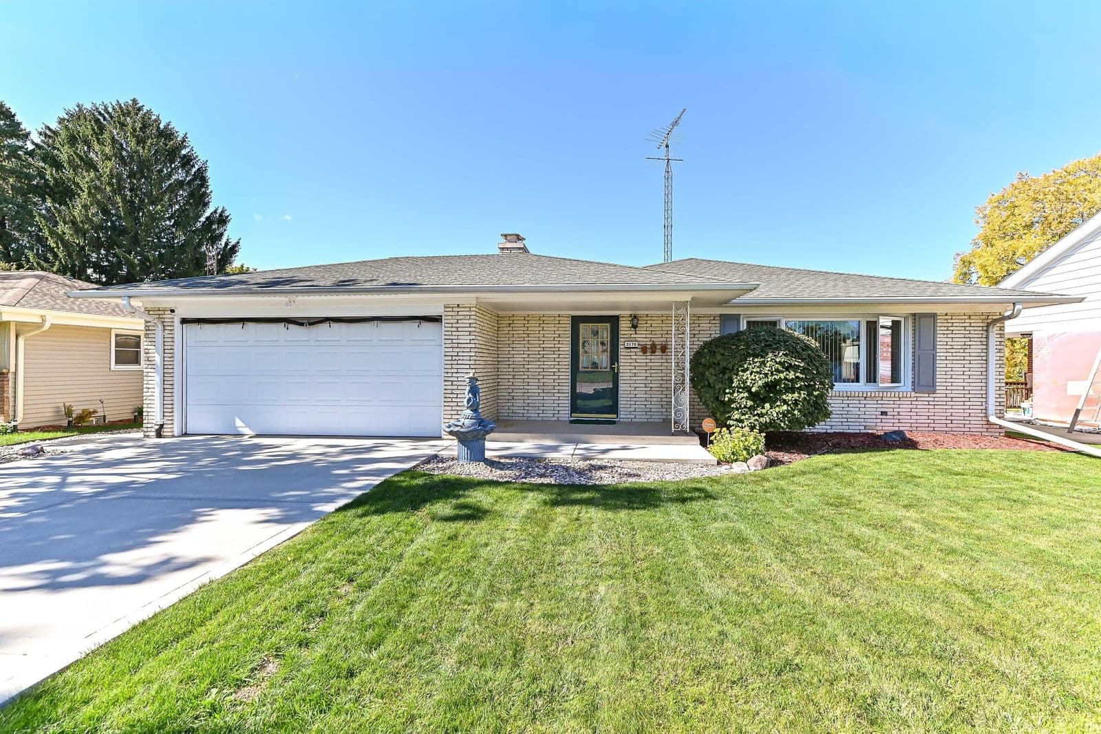 3170 Taylor Ave