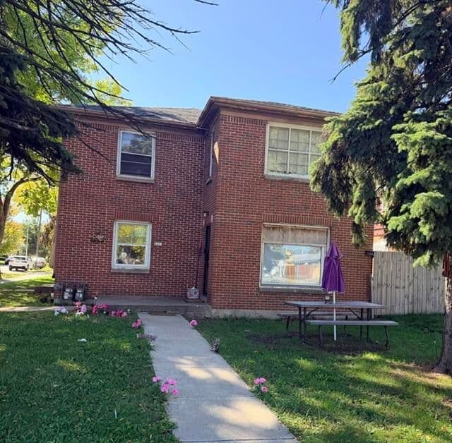 4403 Capitol Dr