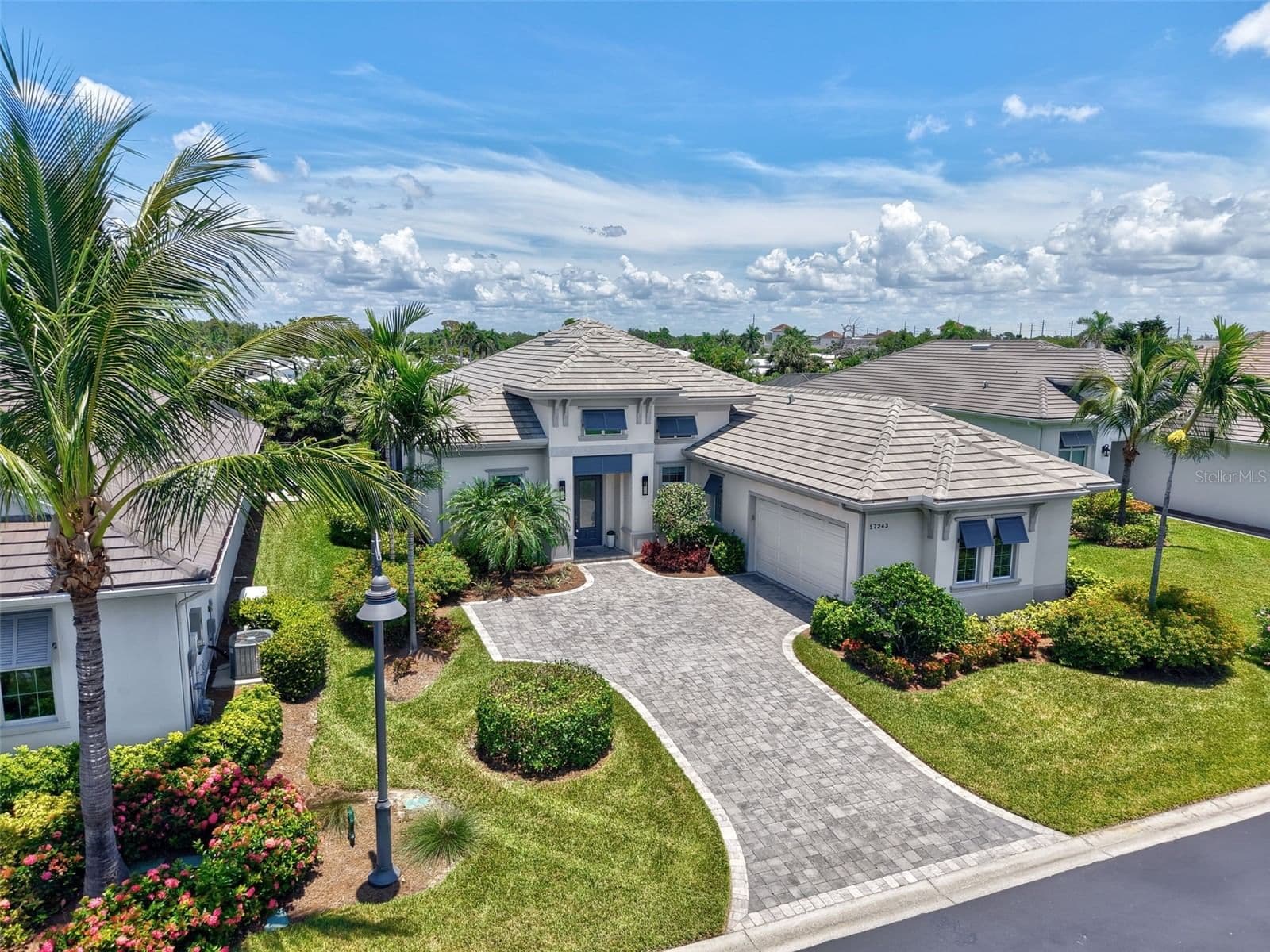 17243 HIDDEN ESTATES