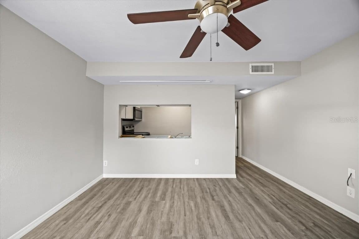 Photo 4 of 7169 BANK