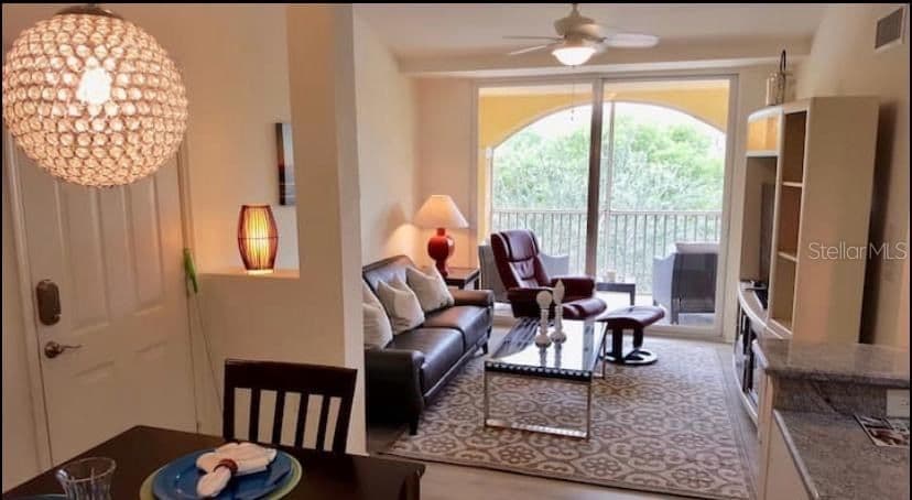 4105 RESIDENCE