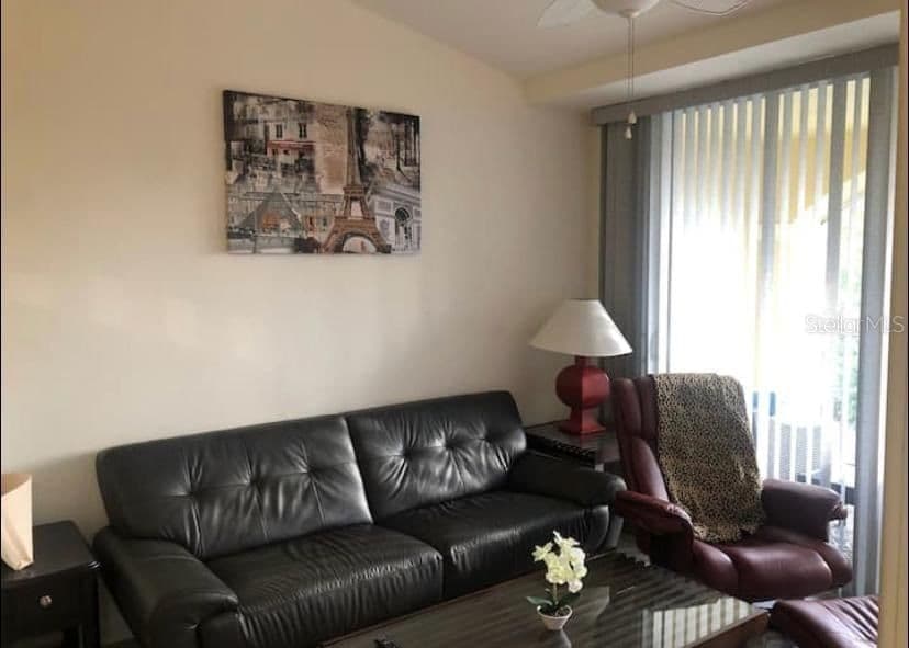 4105 RESIDENCE