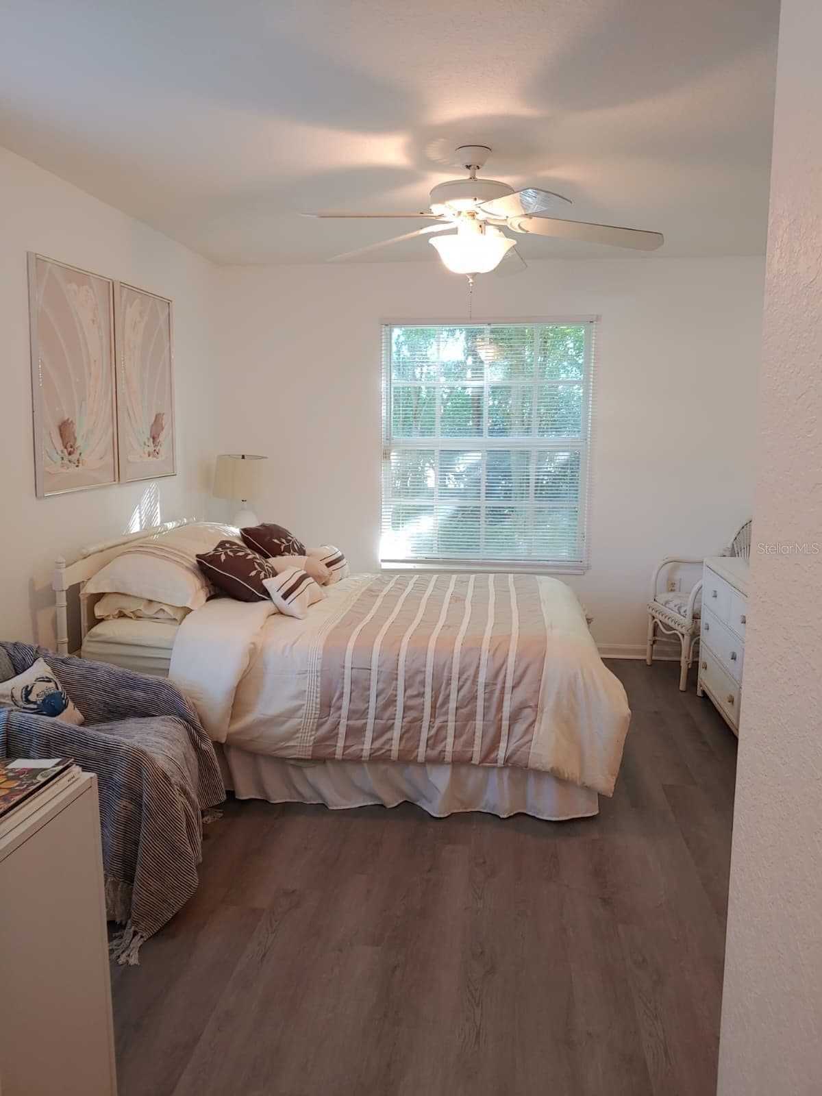 Photo 4 of 4122 RESIDENCE DR