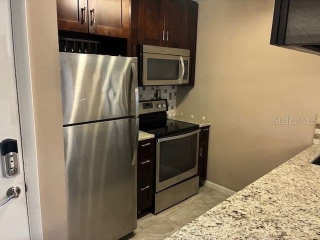3806 OAK