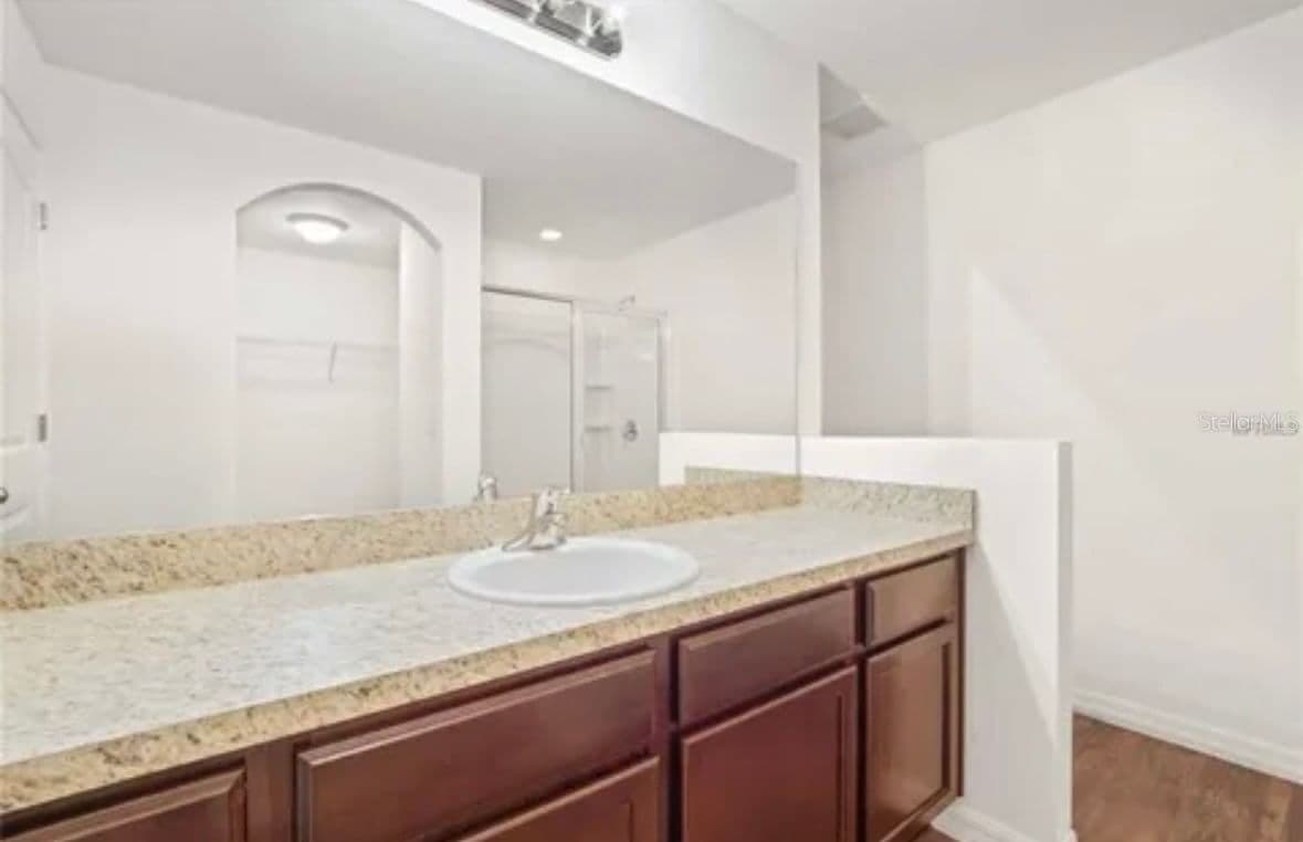 Photo 5 of 2289 CASPIAN DR