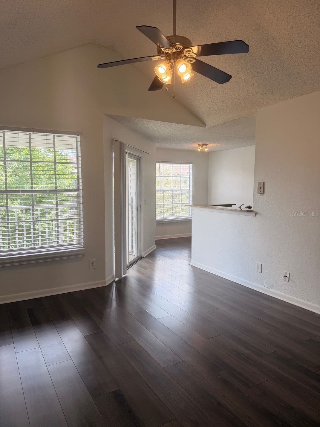 Photo 4 of 11568 WESTWOOD