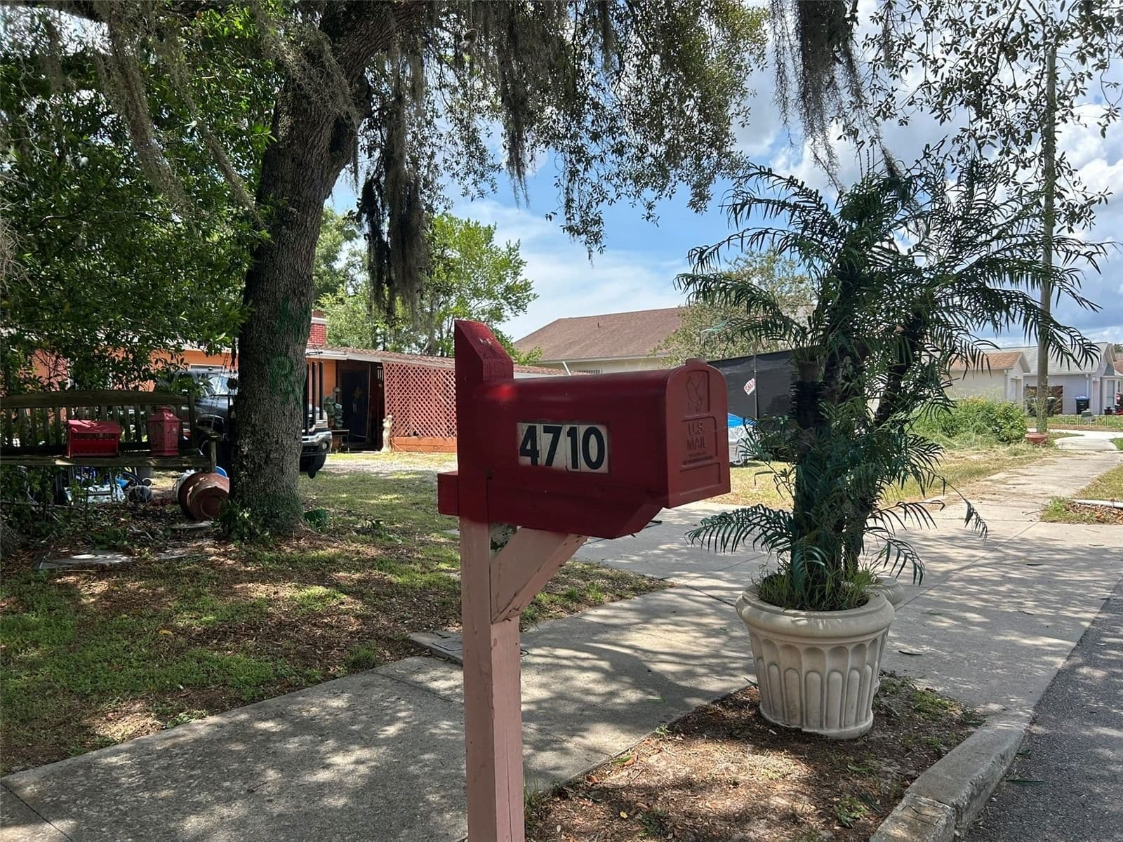 4710 ROBBINS