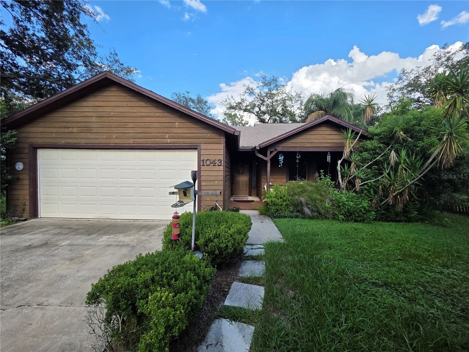 1043 LOMMLER, Longwood, FL