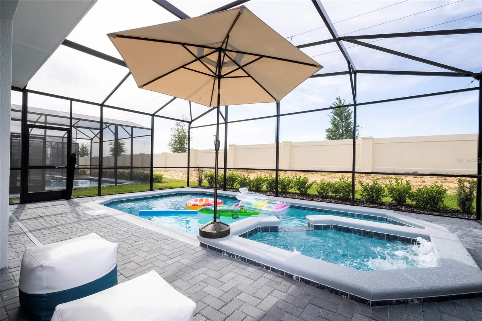 3325 LILAC Way