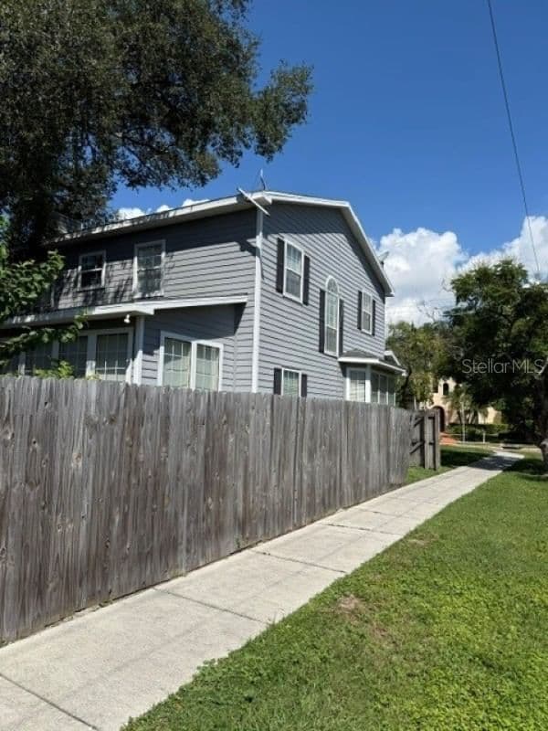 Photo 4 of 3502 VASCONIA Street