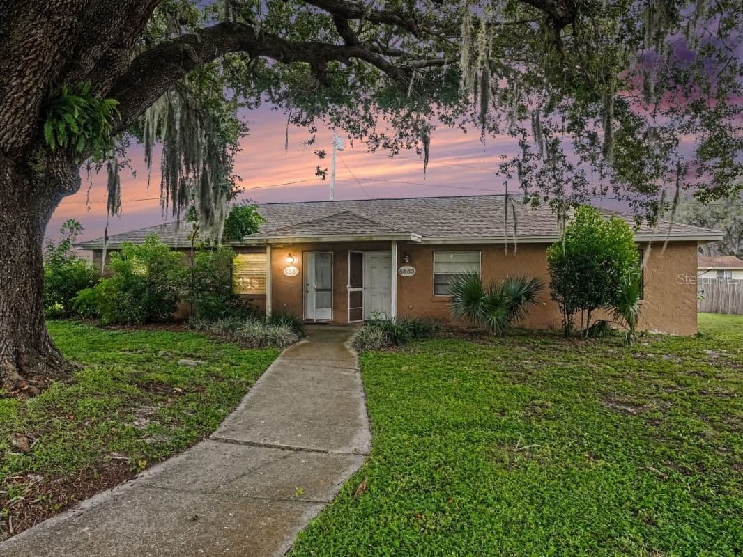 5661 STRUTHERS Court