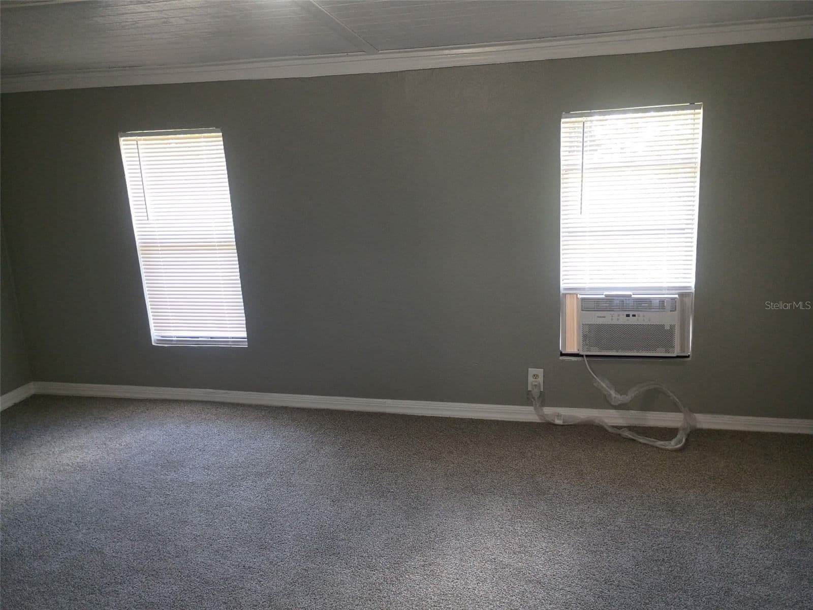 Photo 5 of 861 SADDLEWOOD