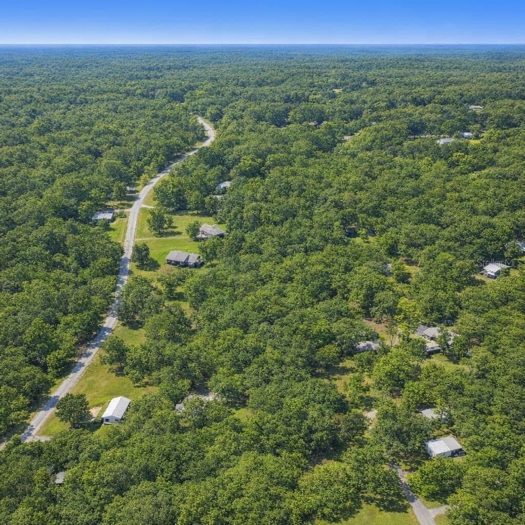 Photo 5 of 1764 COUNTRY WOODS Drive