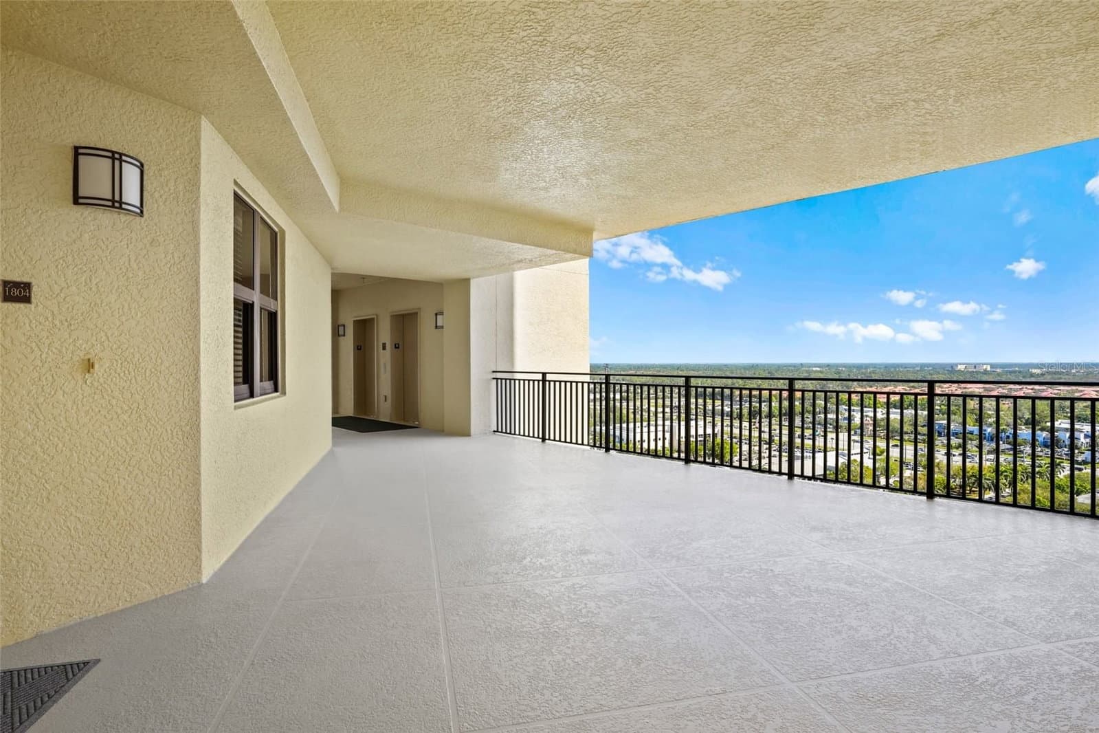 Photo 5 of 14380 RIVA DEL LAGO