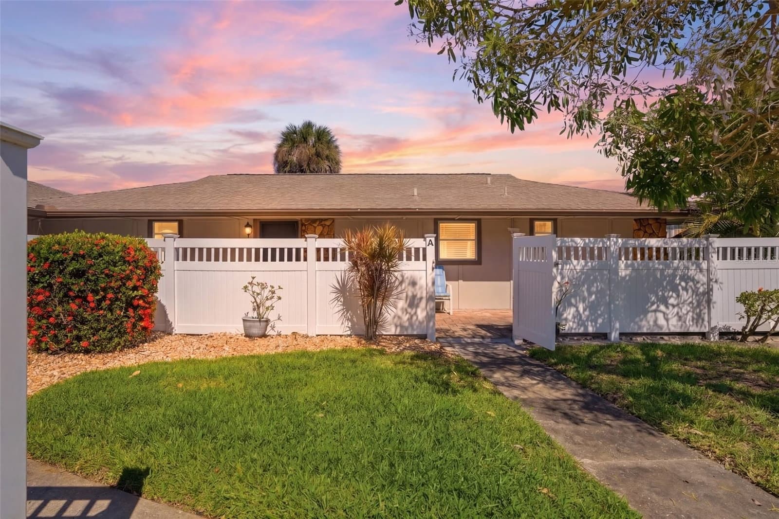 4289 ISLAND, Fort Myers, FL