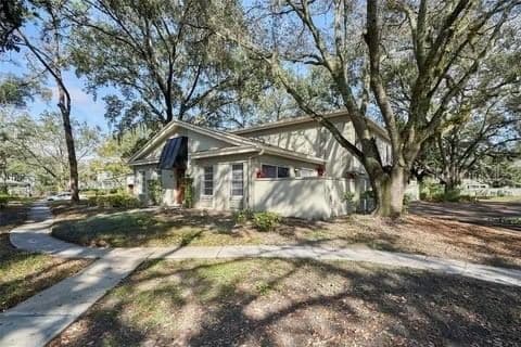 11713 RAINTREE
