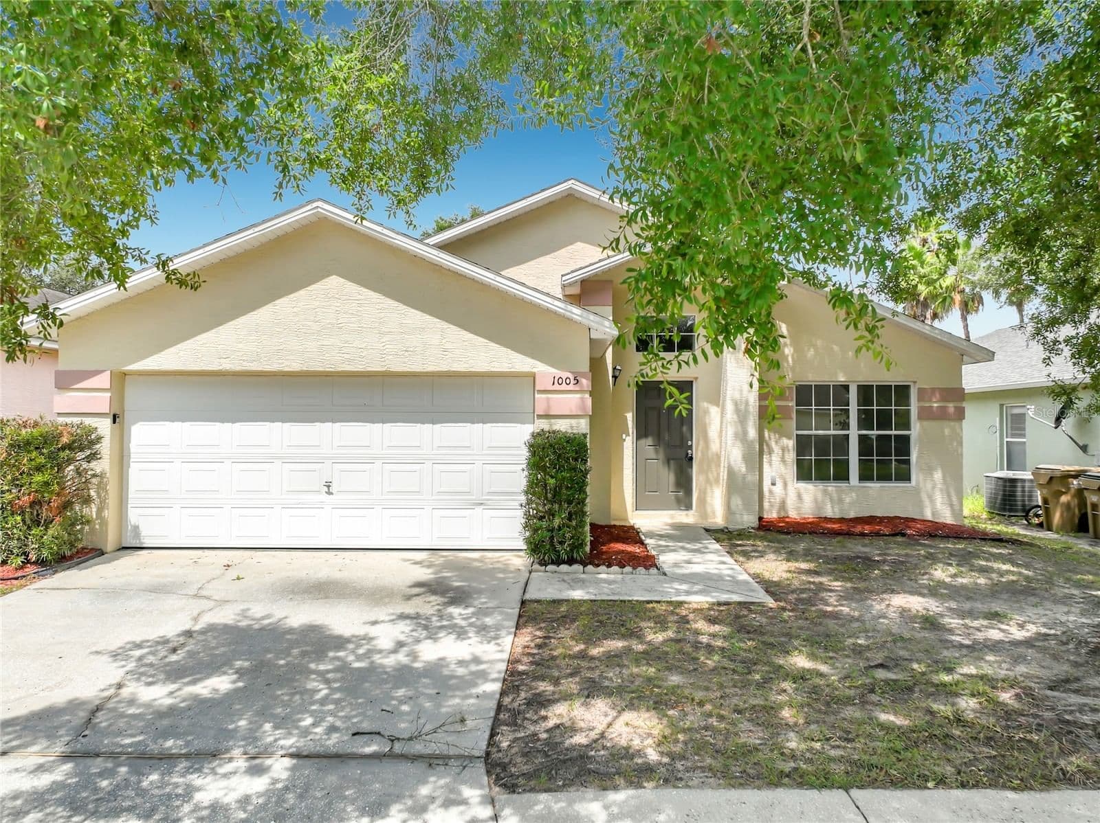 1005 WINDING WATER, Clermont, FL