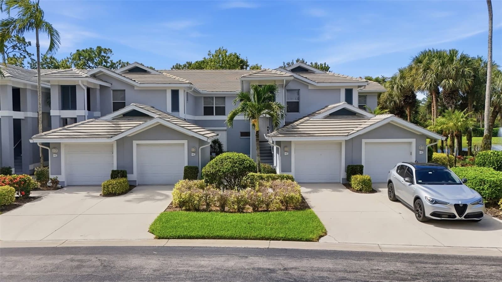 Photo 4 of 710 TARPON COVE