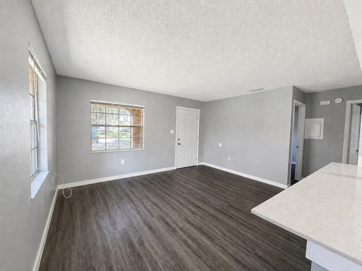 Photo 4 of 3107 WOODHILL Road
