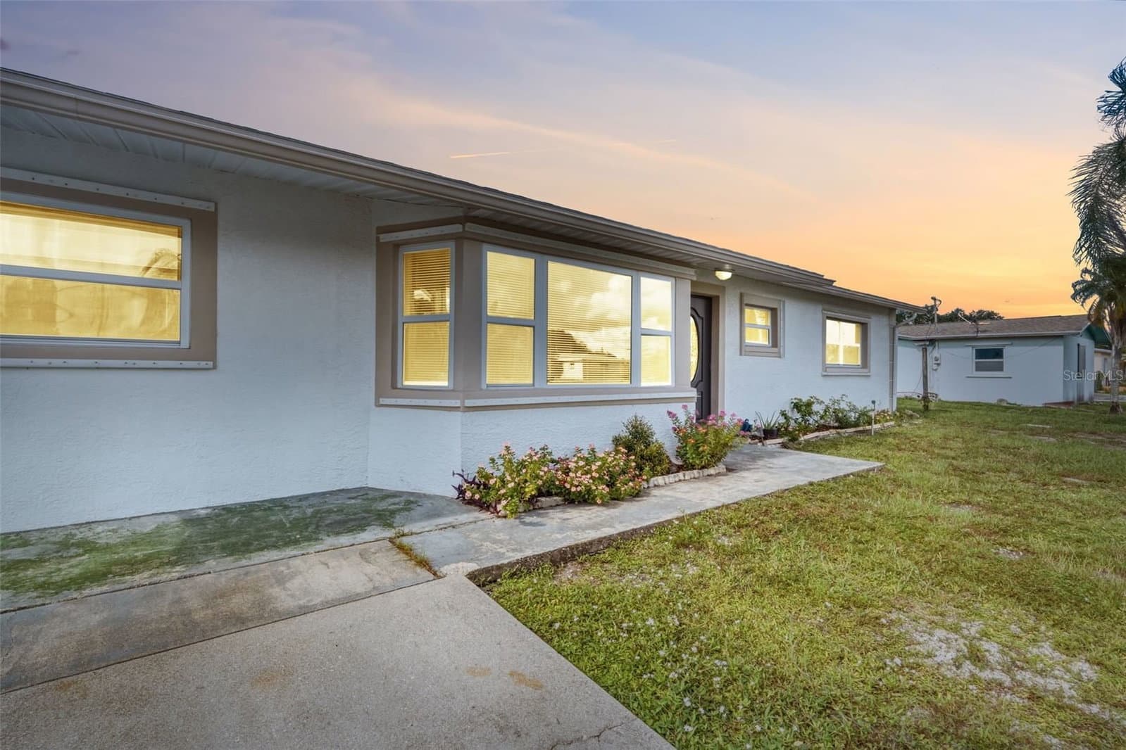 18186 IRIS, Fort Myers, FL