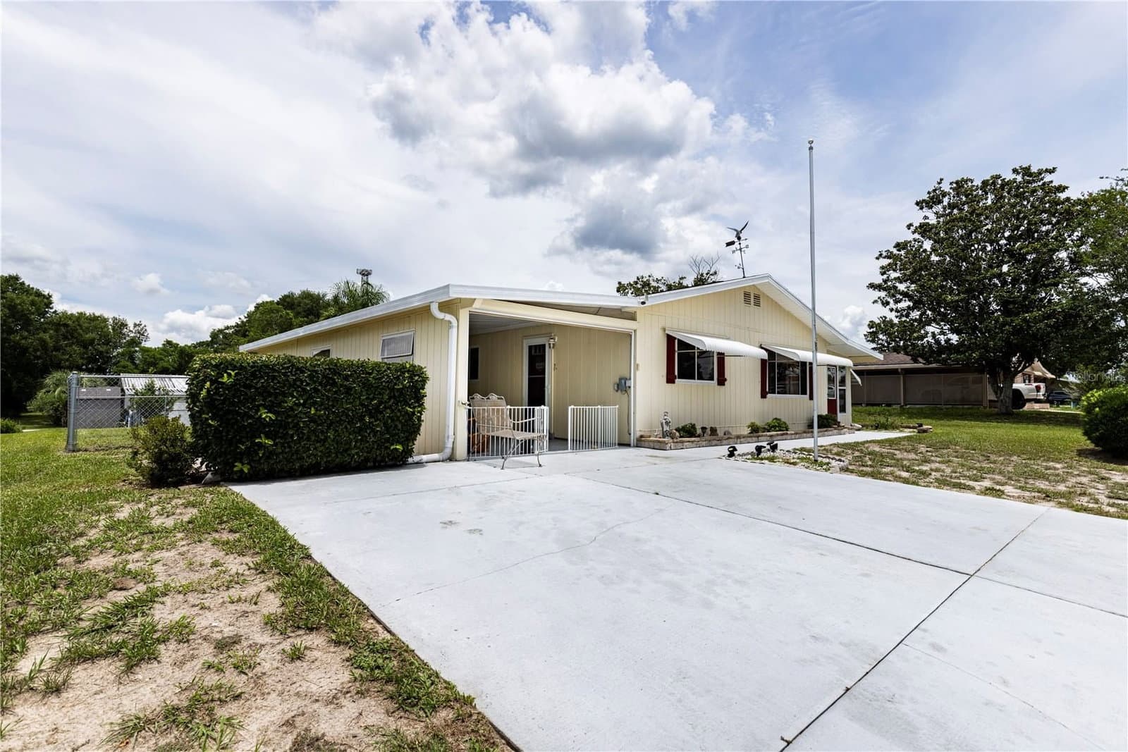 Photo 4 of 9035 102ND