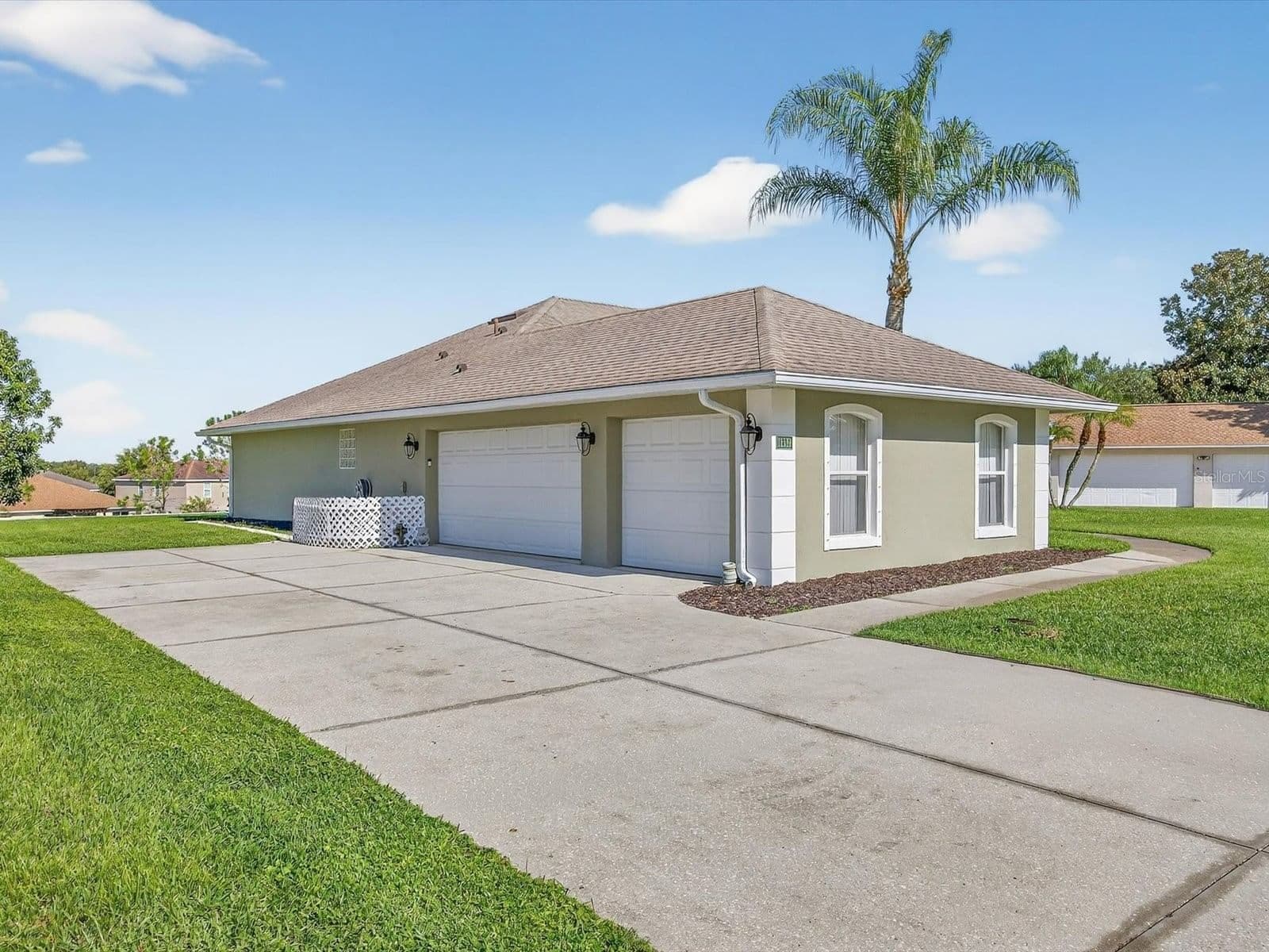 11519 GRAND BAY