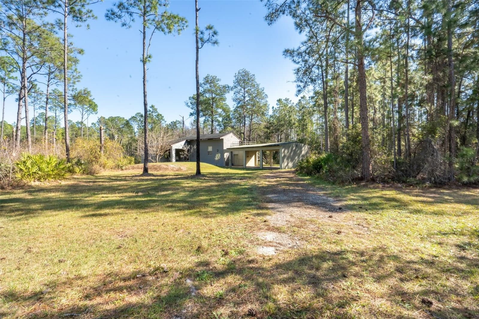 Photo 4 of 10411 COUNTY ROAD 474