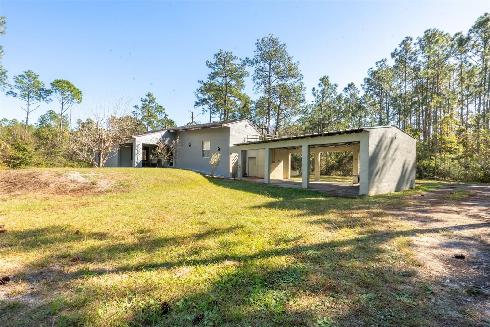 Photo 5 of 10411 COUNTY ROAD 474