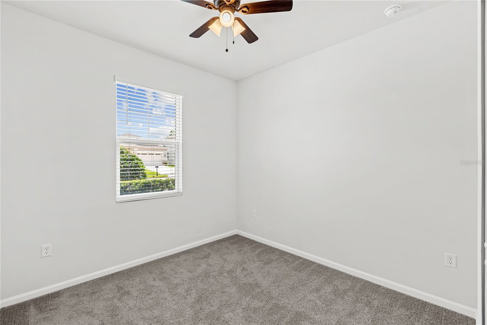 Photo 4 of 10200 SPRING LAKE