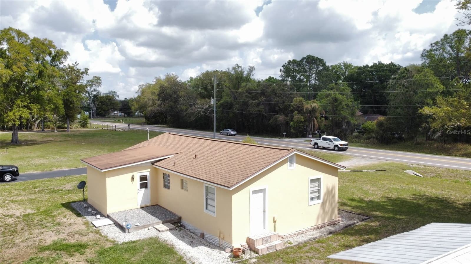 Photo 4 of 2305 STATE ROAD 33