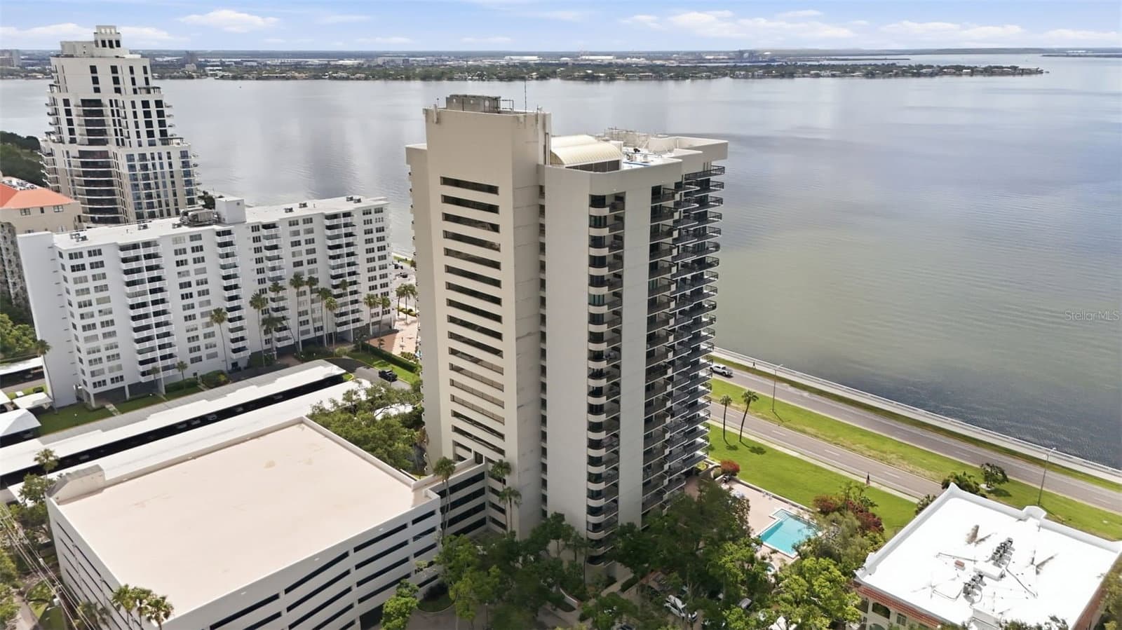 2413 BAYSHORE