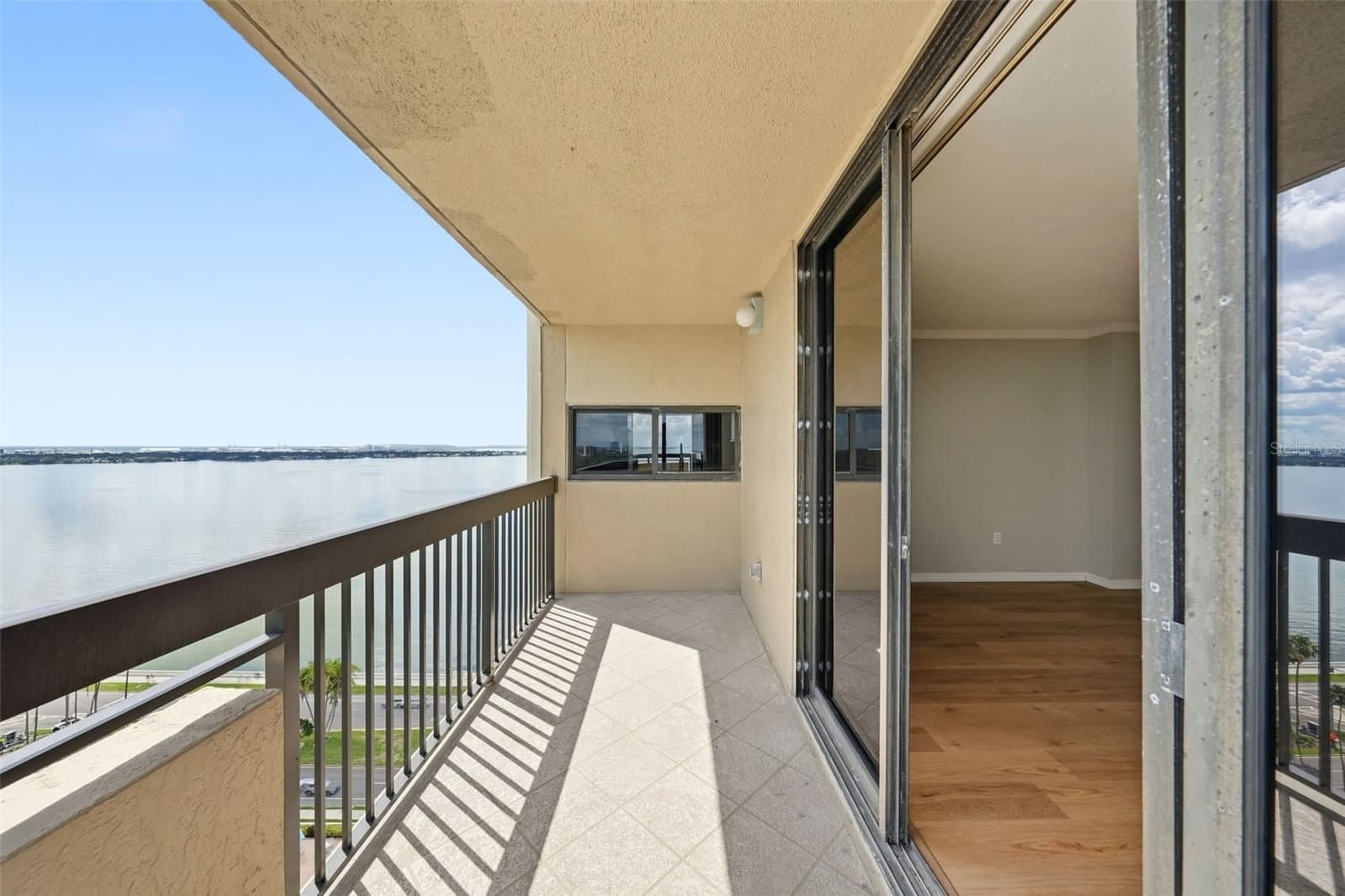 Photo 5 of 2413 BAYSHORE