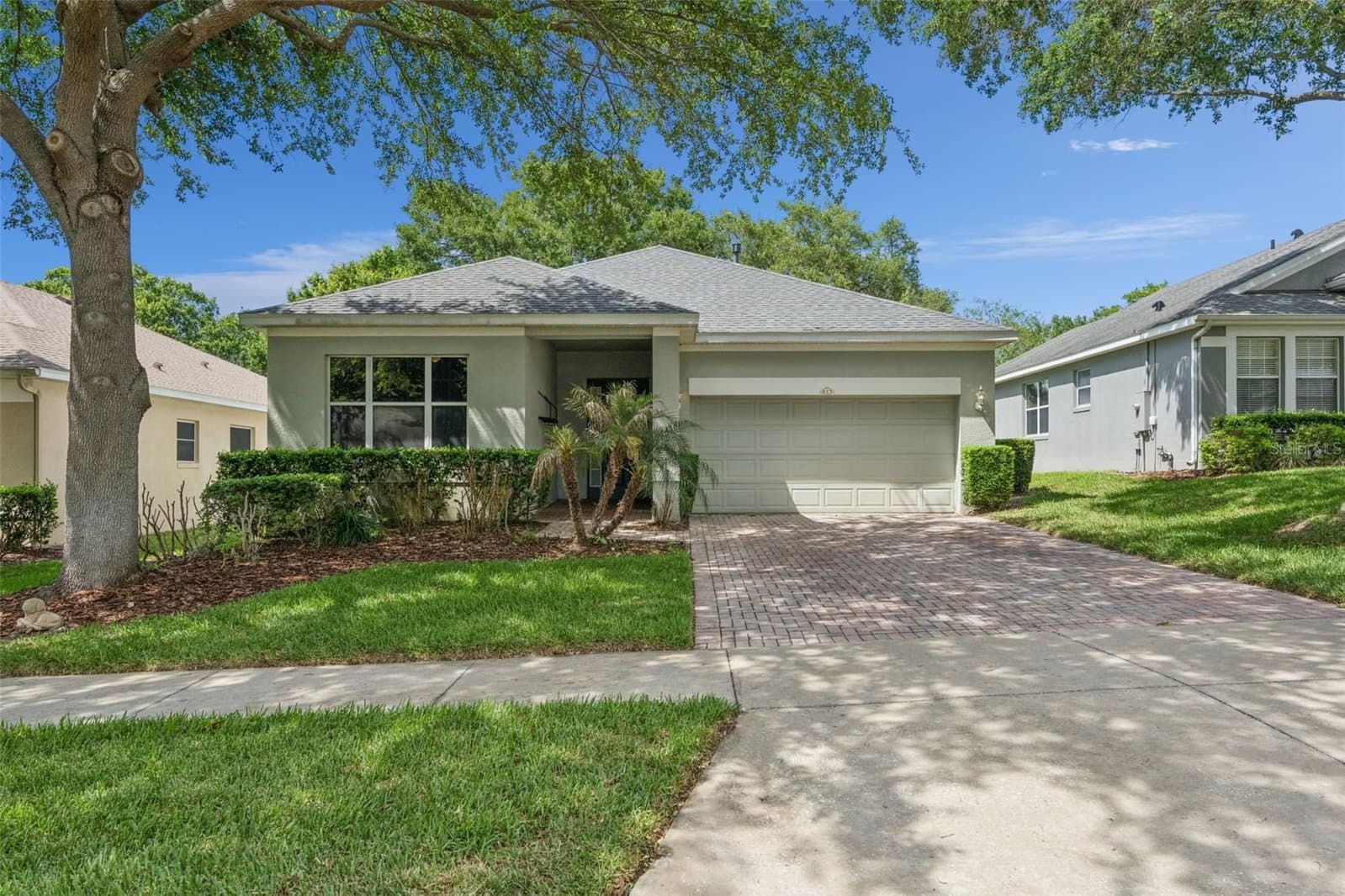 813 SUMMIT GREENS