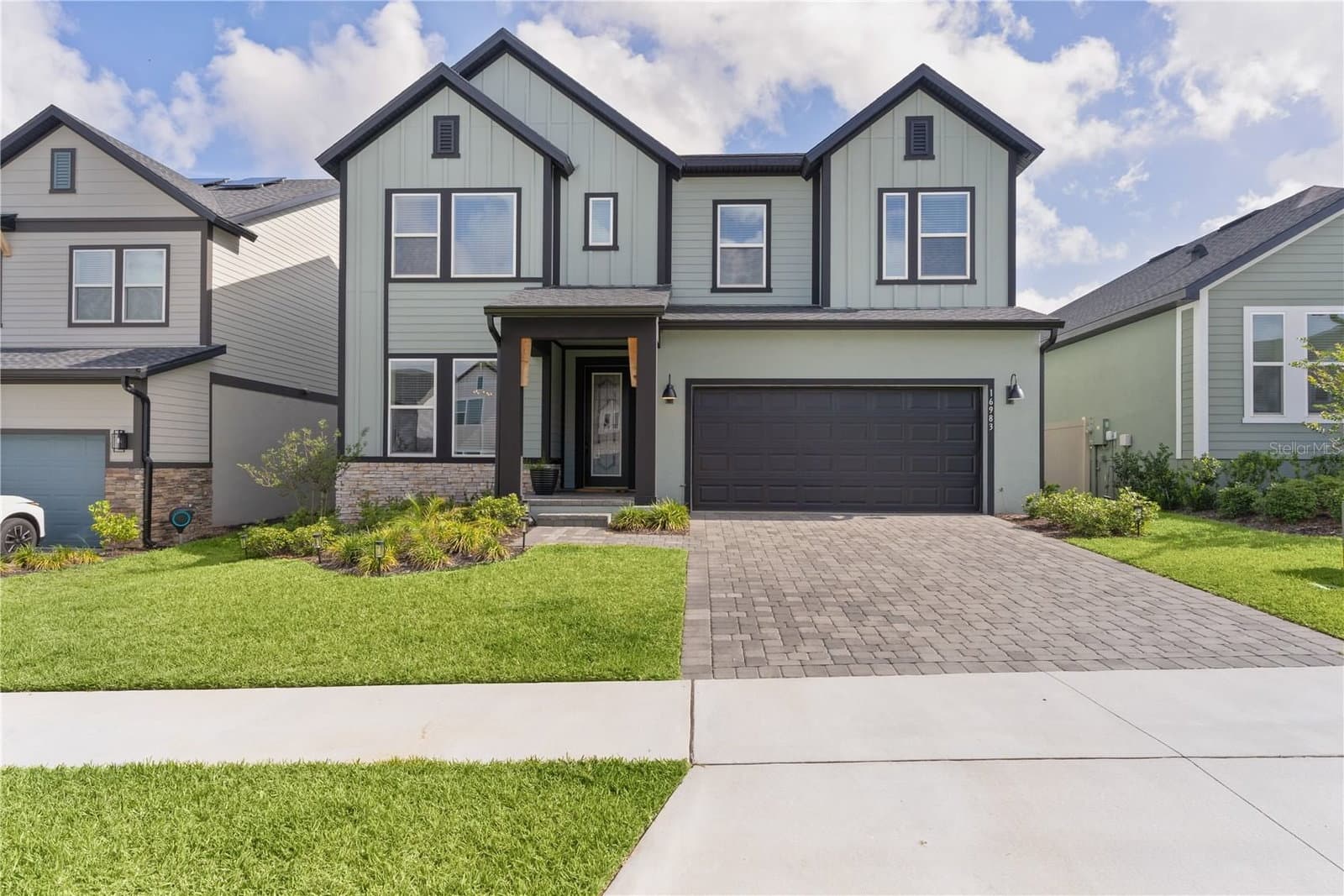 16983 CEDAR VALLEY
